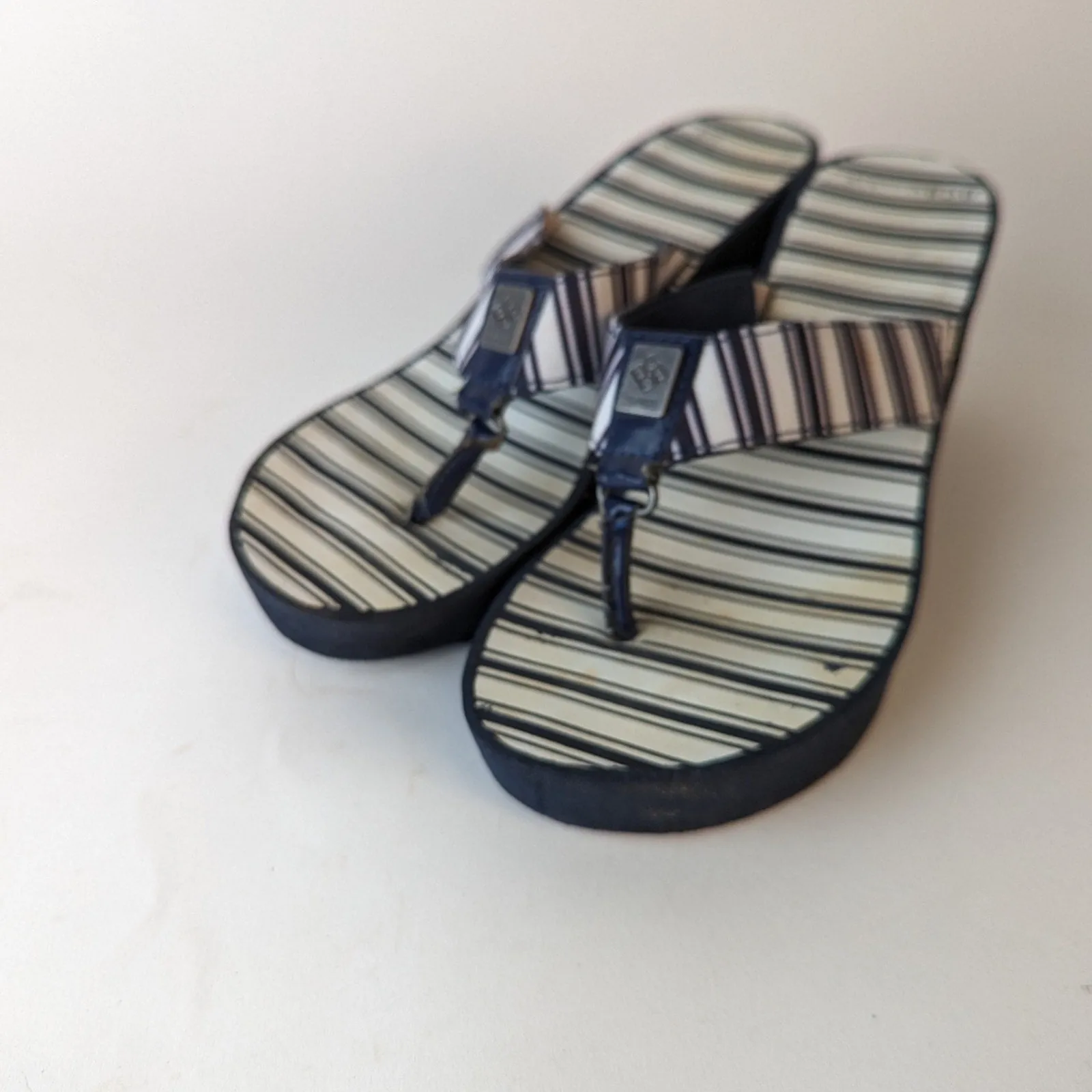 BCBG Paris Sager Wedge Flip Flops - 9