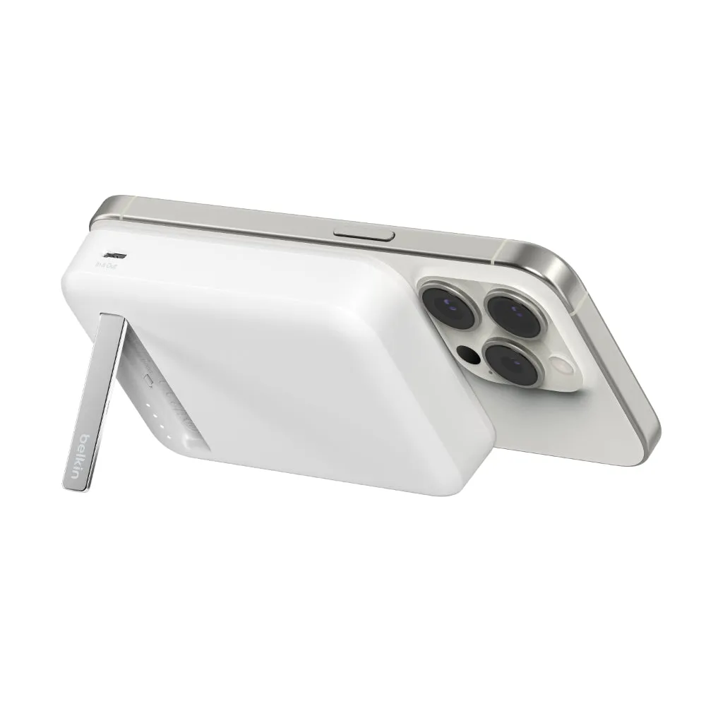 BELKIN Powerbank Qi2 Wireless 10K Kick Stand White