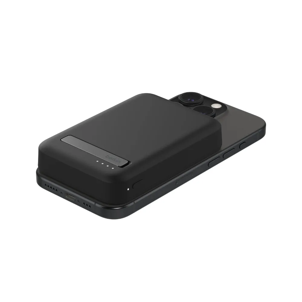 BELKIN Powerbank Qi2 Wireless 8K Kick Stand Black