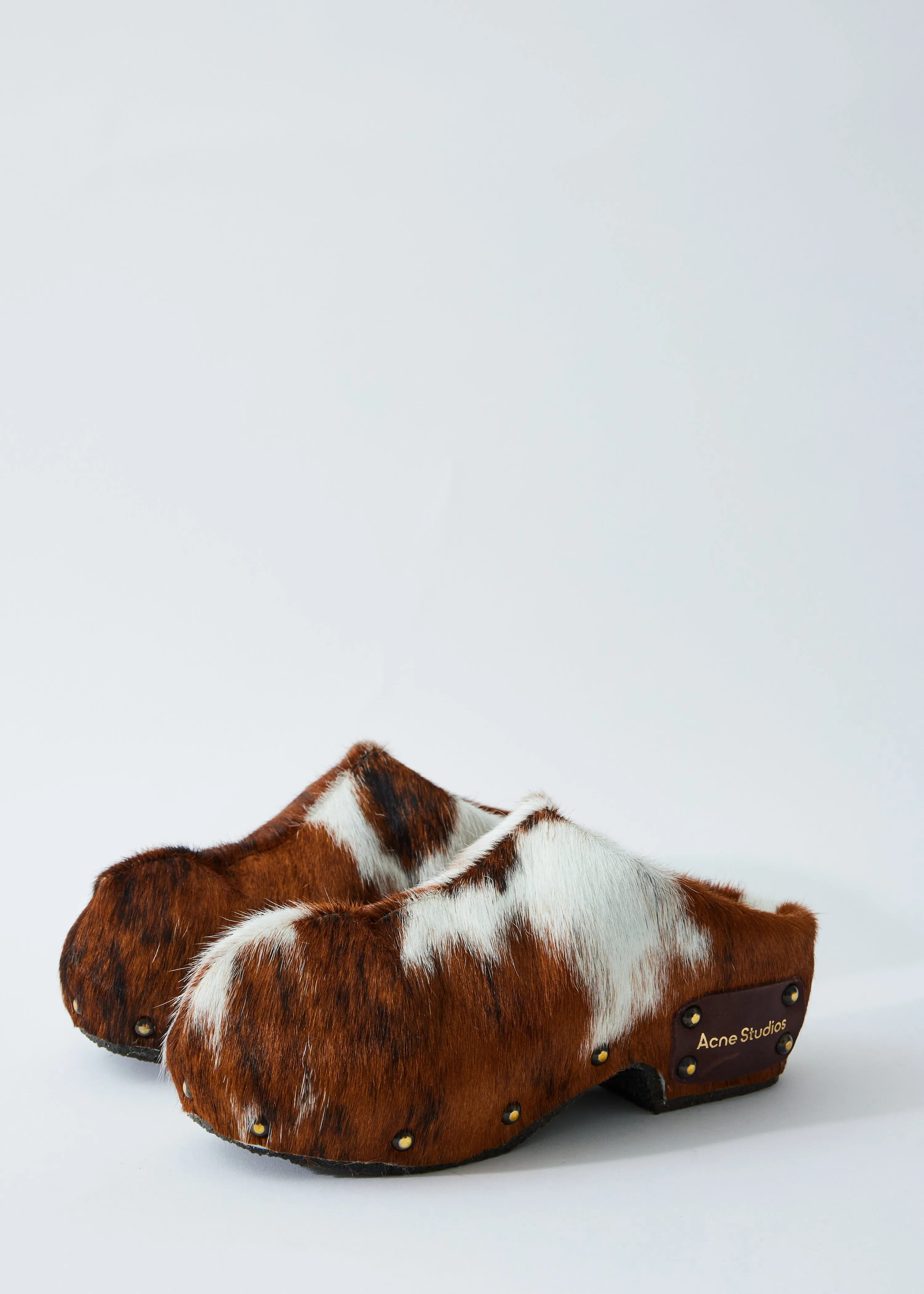 Bloggie Long Hair Clogs